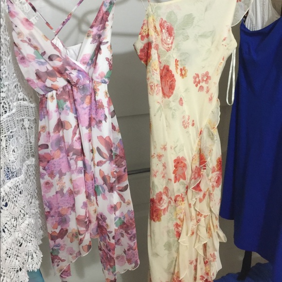 Dresses - Picture 3 of 7